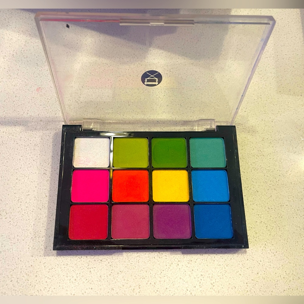 Viseart professional 08 editorial luxury makeup palette
